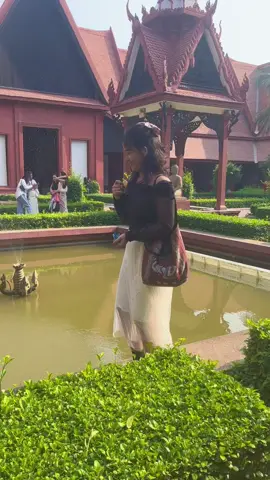 ទោះផ្ទៃមេឃស្រឡះឥតម៉ង តែអូននឹកបងគ្មានណាយ😢❤️