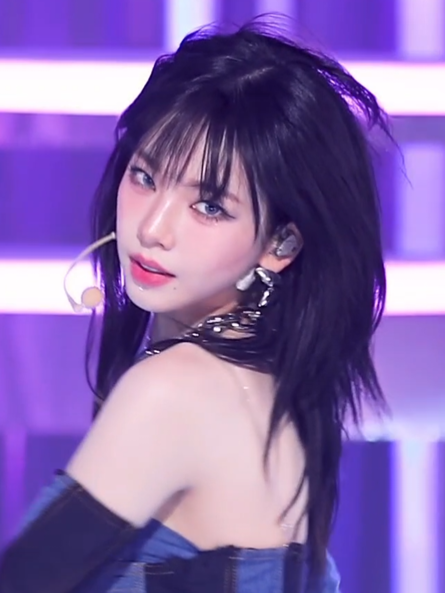 24 | 에스파(aespa) 카리나 - 'Drama' | 카리나는 신이야 🌟 원본 영상: SBSKPOP ZOOM - [페이스캠4K] 에스파 카리나 'Drama' (aespa KARINA FaceCam) @SBS Inkigayo 231112 #에스파 #aespa #카리나 #Drama #직캠 
