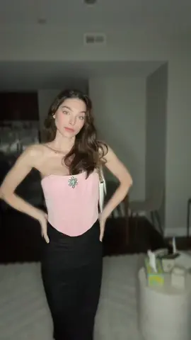 Valentine’s Day vibes #ValentinesDay #ootn #fashion #fyp #foryoupage