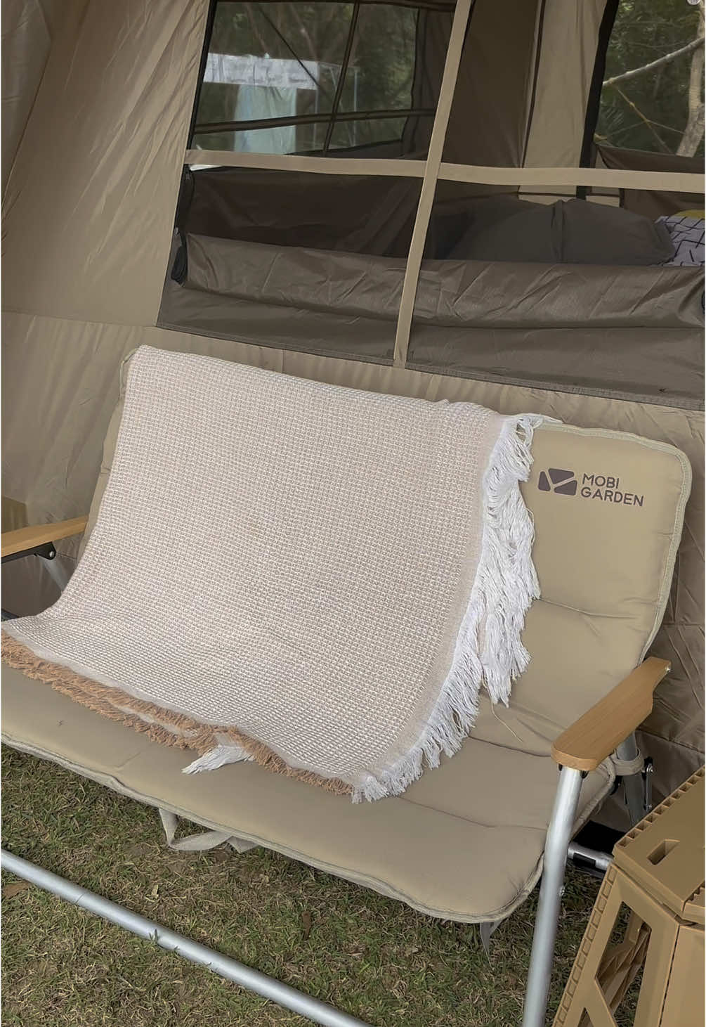Little camping upgrade but BIG comfort. #mobichair #campingchair #fyp #foryou #foryoupage #viral #dessert #affliatemarketing 
