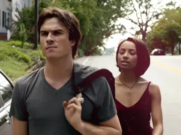 cok seviyorum bunları amk #thevampirediaries #damonsalvatore #bonniebennett #keşfet #fyp 