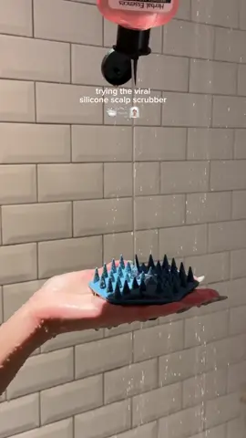 the best item you must have for healthier scalp 🫶🏽 #lumiclear #cleangirl #aesthetic #siliconescrubber #selfcareroutine 
