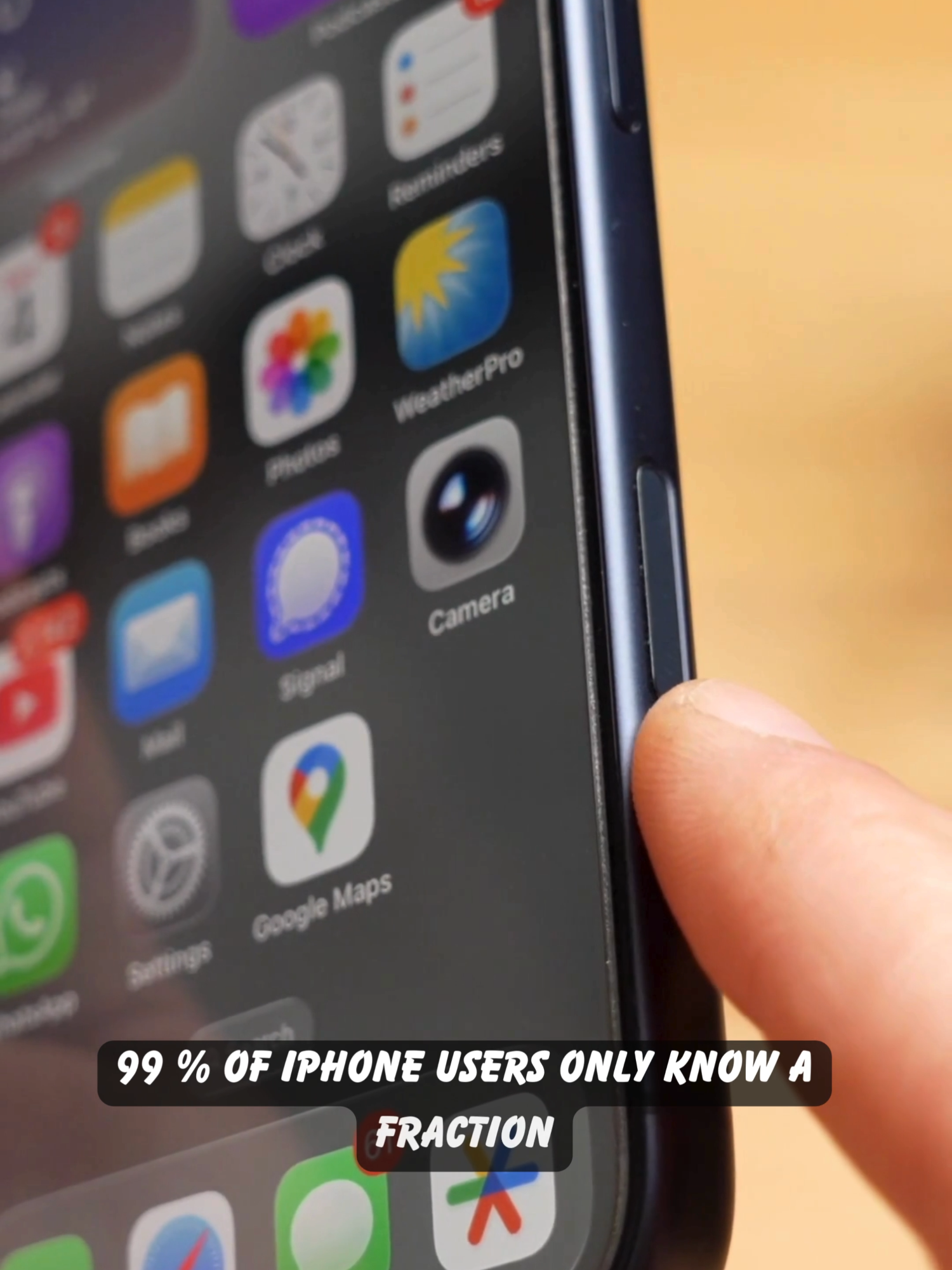 iPhone 17 (Pro Max) Camera Tricks: Camera Control Button #iphone17promax #iphonetricks #iphone17 #iphonecamera #cameracontrol #iphonetips #iphone17pro  All functions of the camera control button of the iPhone explained.