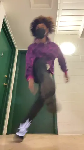 Caption incloud*: Discount code: 【JES】15% off @OGsneaker  #sturdyvibes #sturdy #sturdydance #vistedrip #dance 