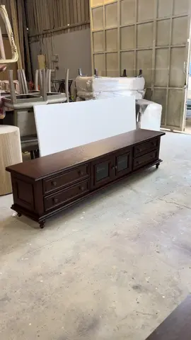 طاولات تلفزيون بتصميم نيو كلاسيك  للطلب 0551719732
