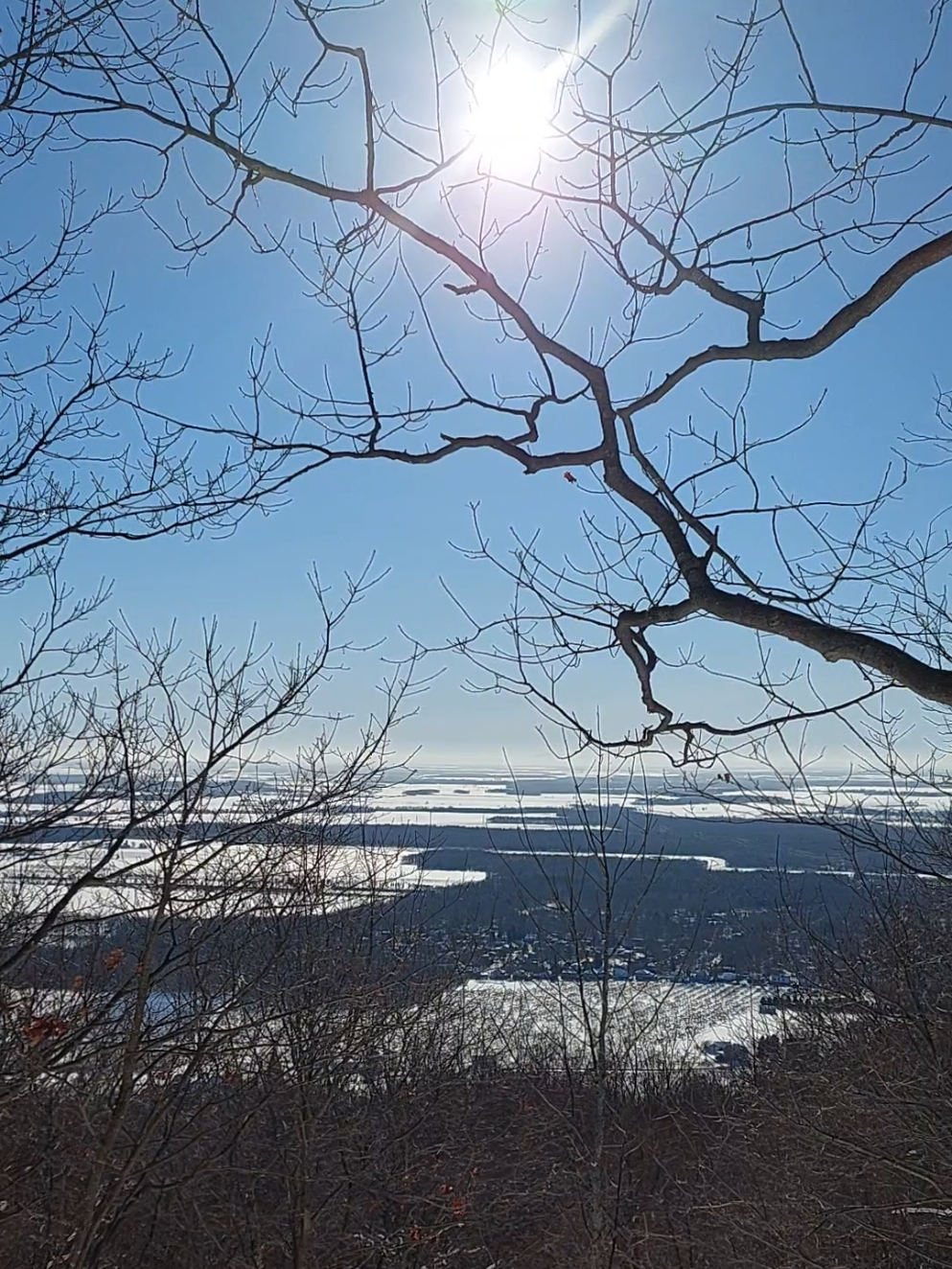 The horizon holds new light #hope #universelove #nature #wanderingsoul 
