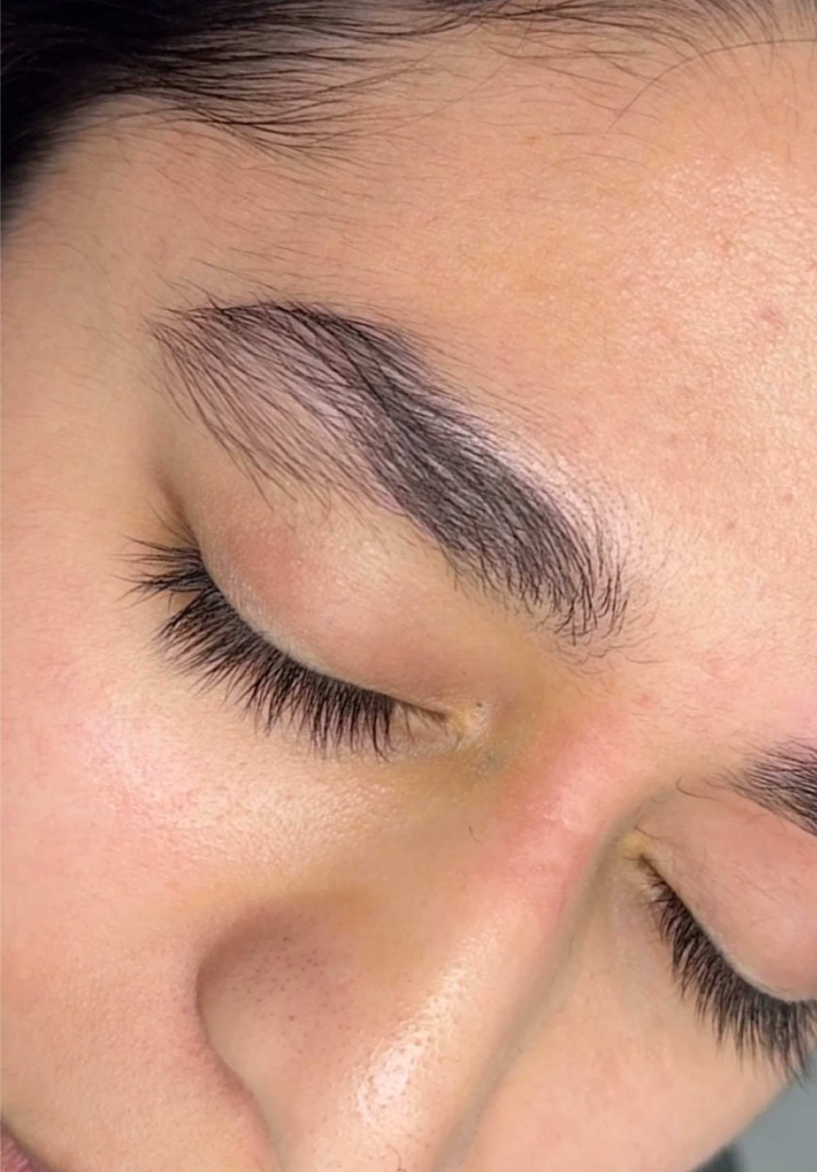 Warning: these brows may cause double takes 👀✨ #kahlothreading #rgv #browartist #rgvbeauty #threading 