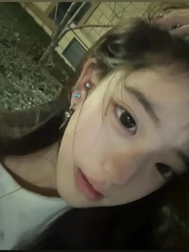 每一段恋情，无论结局如何，都给我们带来宝贵的教训。也许是关于耐心的课，关于沟通的课，关于真诚的价值，又或许是关于如何放手的课。爱情中的成长正是我们汲取这些经验的过程，以便在开始新的关系时，知道自己需要什么，想要什么。我们不再鲁莽冲动，而是变得成熟、睿智，懂得珍惜。