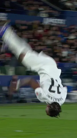 Unstoppable, Ramazani! 🔝😵 #LALIGAHighlights #LALIGAEASPORTS #deportesentiktok #ValenciaLevanteUD 