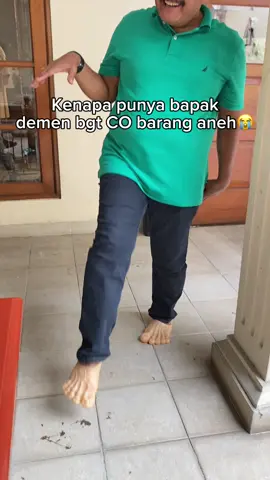 Sendal rumah hulk anjrot HAHAHA #fyp #viral #fyppppppppppppppppppppppp #ramadhanekstraseru #keluarga 