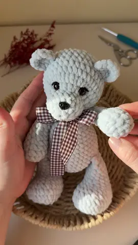 I can’t stop crocheting teddy bears 🐻✨ A mix of ideas from Pinterest #Amigurumi #TeddyBear #CrochetLovers #CuteToys #DIYToys