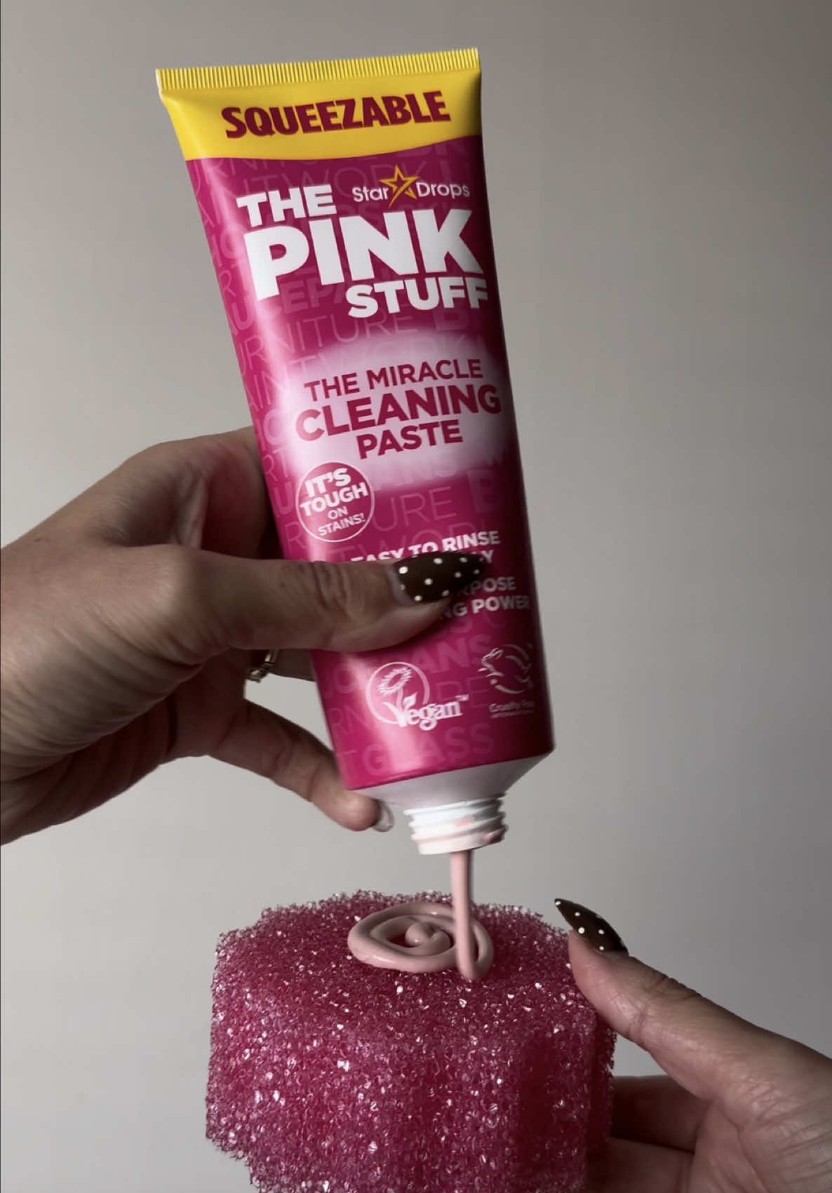 5 uses of our The Pink Stuff Squeezable Paste 🫧💞✨ What will you SQUEEZE it for?! 🤭  Now available on AMAZON 🛒💕 comment for 🔗 or check out our bio ✨ 📽️: @cleanwithsee @Kayleigh Taylor @Alex 🏹🍒💫 @cleaning_at_44 @Beckie  #thepinkstuff #pinkstuff #cleaning #cleaningmotivation #CleanTok   