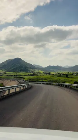 Cảnh này ở Phú Yên cũ, xinh đẹp nhỉ, đã ai thử đi cung đường này chưa #phuyen #daklak #chill 