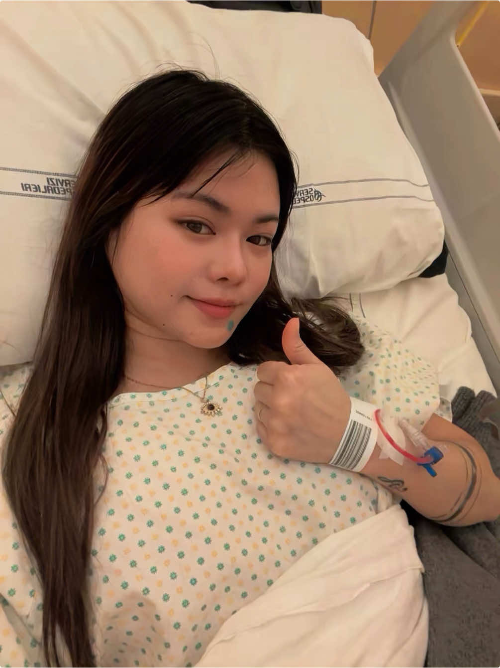 Day 2 and the pain is 10/10. My doctor told me to walk to help let the gas out. It's hard, but | love how my cat is being my little pain reliever by supporting me #appendixsurgery #laprascopy #catnurse #fyp #foryoupage