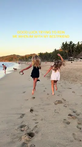 The friend who makes you feel like anything is possible and life is amazing >>>  #friends#BestFriends#friendship#oliviadean #beach @Emma Combs 