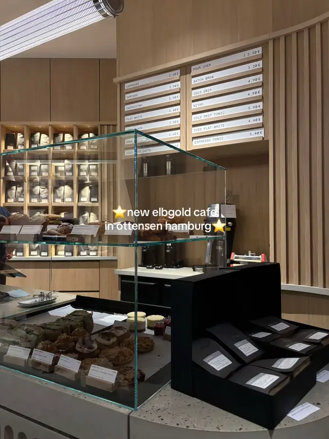 New elbgold specialty coffee cafe opening in Ottensen Altona Hamburg (Ottensener Hauptstraße), for specialty coffee, bakery and fresh coffee beans! Cafe is more for walk-ins as only limited amount of seats available 🫶🏼 #hamburg #cafe #ottensen #elbgold #coffee 