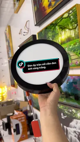 Đèn ốp trần nổi viền đen ánh sáng led màu trắng. #denled #denoptran #denopnoi #dentrangtri #shopdenledhhue 