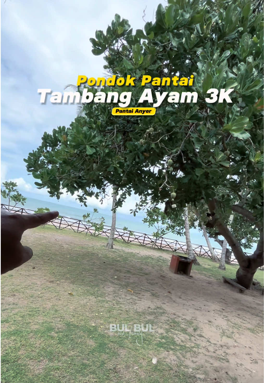 Kalau lagi cari penginapan pinggir pantai di Anyer yang cocok buat rame-rame dan suasananya santai banget, Pondok Pantai Tambang Ayam 3K bisa jadi pilihan yang pas 🌊✨ Tempatnya langsung dekat laut, jadi kamu bisa nikmatin suara ombak, angin sepoi-sepoi, dan suasana pantai yang bikin pikiran langsung adem 😌 Cocok buat liburan keluarga, outing bareng temen, atau acara kumpul santai. Konsepnya lebih sederhana dan homey, tapi justru itu yang bikin feel liburannya dapet banget. Bisa main pasir, foto-foto sunset, sampai BBQ-an bareng rame-rame 🌅🔥 Bangun pagi langsung lihat laut, malamnya ngobrol santai ditemani suara ombak… staycation yang simple tapi penuh momen seru. Kalau lagi ke Anyer dan pengen penginapan yang nggak terlalu formal tapi tetap nyaman, ini bisa banget masuk wishlist kamu! 🌴✨ #travelokasuperhotel #realwayxpondokpantaitambangayam3k #stayhealingbarengombul  #PondokPantaiTambangAyam3K #StaycationAnyer @realwaymediaindonesia 