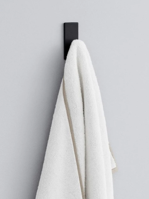 Kit Ganchos Parede Preto Branco Porta Toalhas #Banheiro #Decoracao #ReformaSemObra #DicasDeCasa #Organizacao #HomeDecor #Achadinhos #Shop