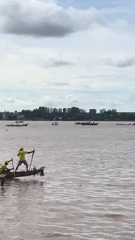 #នារីឧត្តម 