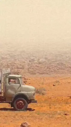 بعض الرجال تسنعه بنت رجال وتعلمه درب السنع و الرجولة وبعض الرجال تخيبه بنت الأنذال ويخيب في مشيه وفعله وقوله