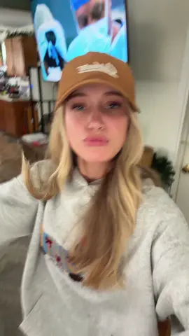 Lana won’t drop this song so I listen on tiktok over & over again #fyp 