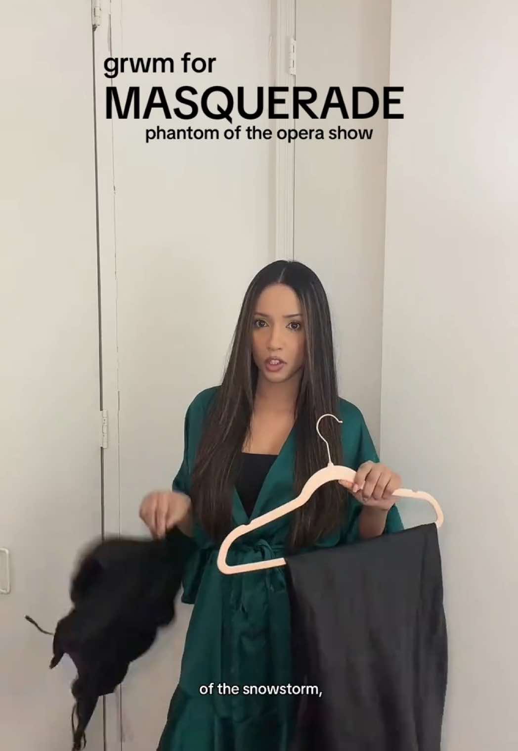 Grwm to go see masquerade phantom of the opera in nyc on the opening night.  I’m wearing  - aritzia skirt and top  - heels from Primark  - gloves and mask from ama zone  - valentino born in roma perfume  #nycthingstodo #nycshows #nycevents #nycinfluencer #broadwaymusicals 