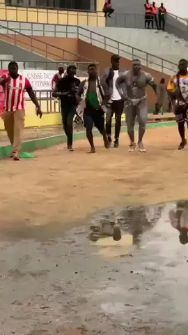 Hahahah doof bu Mack bi way☝🏿🙌🏿🙌🏿🙌🏿🦍🦍🦍🔥🔥#senegalaise_tik_tok🇸🇳 #reugreug🇸🇳 #luttetv #lamb #LearnOnTikTok @Reug Reug 