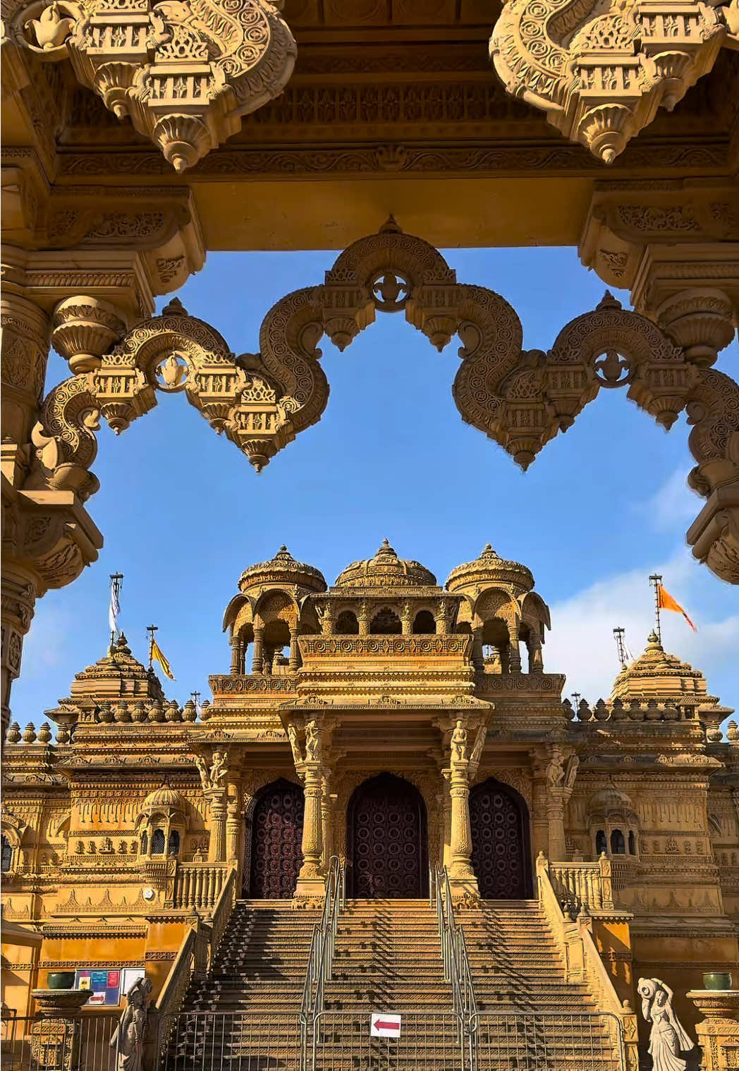 📍Shree Santan Hindu Mandir, Wembley, London, Uk.  #sanatan #hindu #mandir #edits #viral 