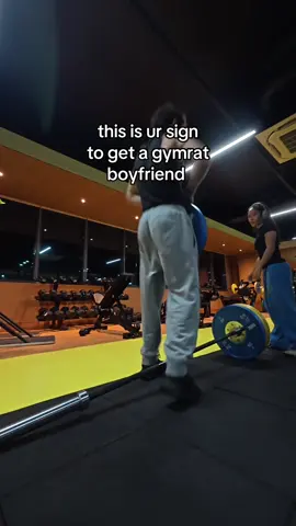 I’m just a girl who cba to put her weights back 😗 #gy #GymTok #couple #fyp #gymgirl 