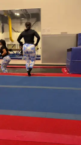 Gymnastics practice 🤸🤸 With my bestie Courtney ❤️ #gymnasticsgirls #fitgirls #gymnasticstiktok #gymnastics 