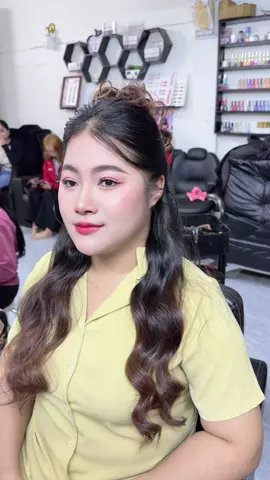 ផាត់មុខធ្វេីសក់10$