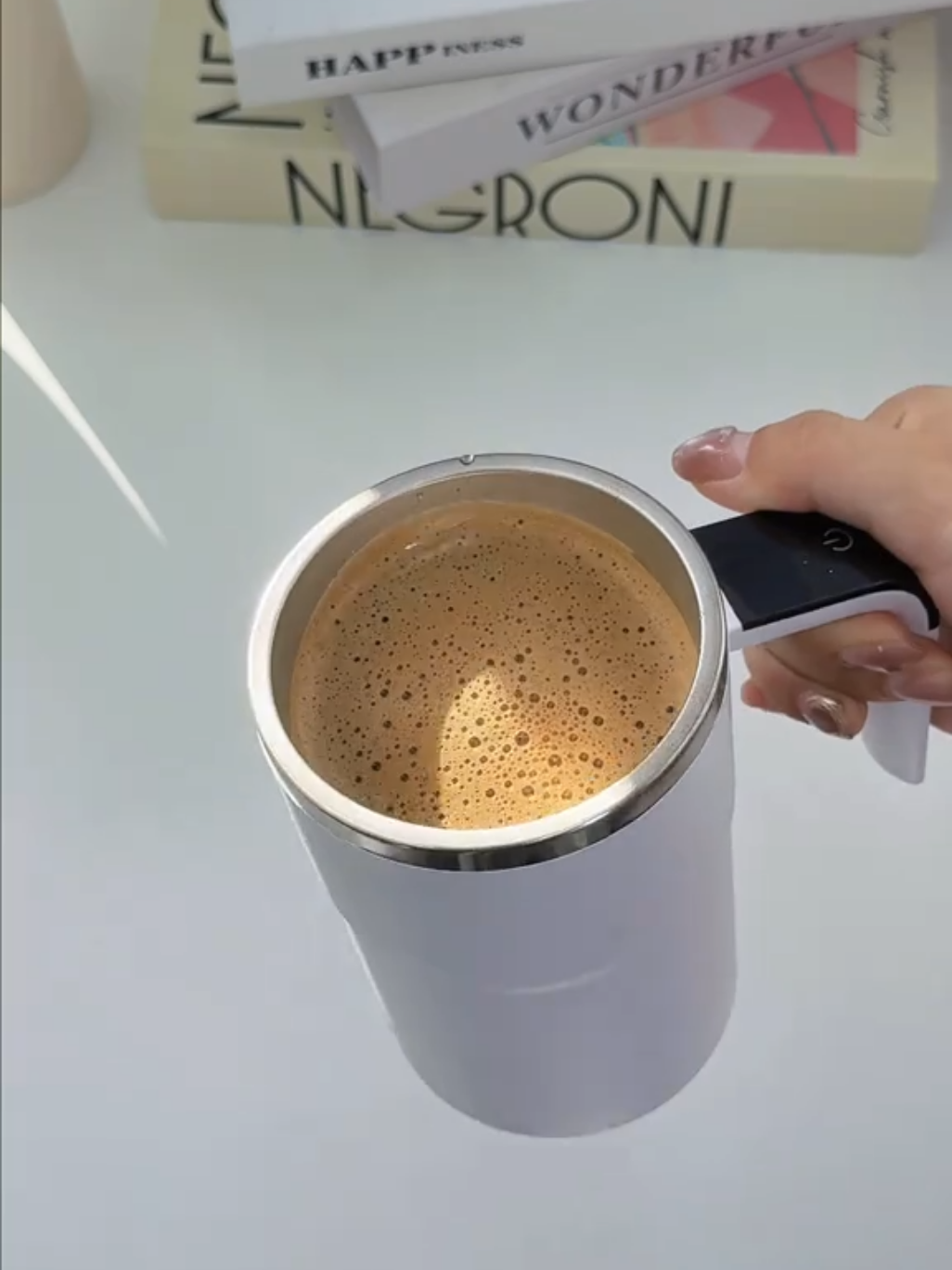 tasse à café auto mélangeur disponible #commerce #ecommerce #amazonfinds #cuisine #generalcommerce 