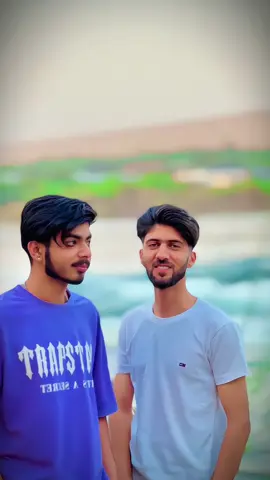 Nikli tu bewafa ❤️‍🩹🖇🍂….#mirpur_ajk🇵🇰🇬🇧 #yours_baazigar #poetry #fyp #trending 