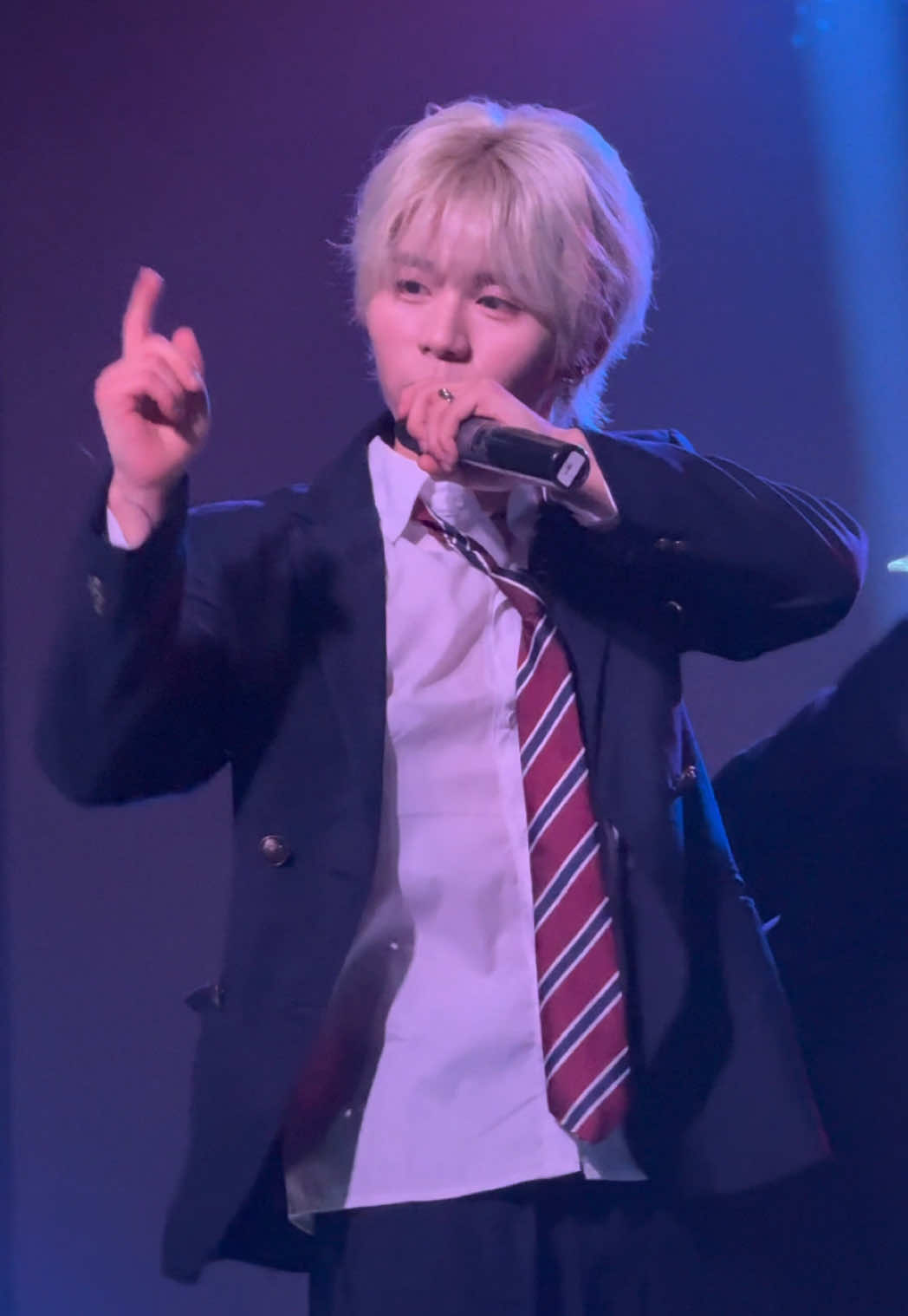 [🎥] Vroom (No break) STAGE MIX | SOLO PART | RIHYEON fancom ーーー TOKYO LIVE Vol.3 -Bloom in spring-  🗓️3/5(木)～4/5(日) 📍新大久保 J-stage O! #LEVERGENT #レバジェント #RIHYEON #リヒョン #Vroom 