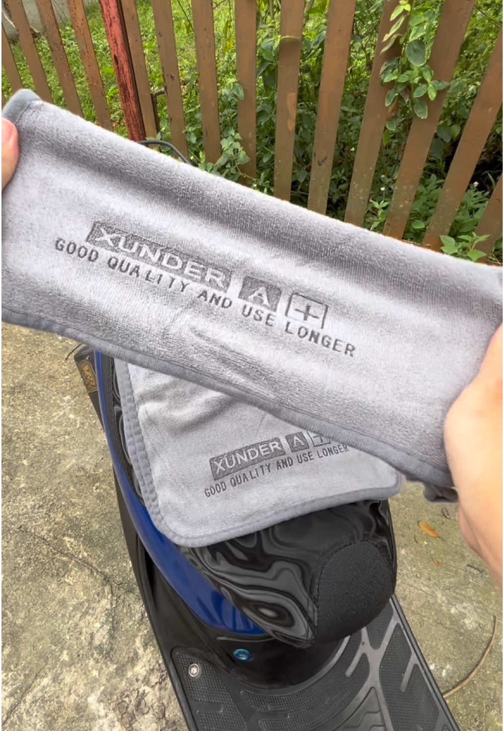 Tuyo agad motor mo gamit itong microfiber towel na to! #microfibertowel #towel #motorcycleaccessories #carwash #detailing 
