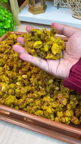 Isiap tolpes yang wajib nongkrong di meja pas lebaran #cemilan #kacangkribo #isiantopleslebaran