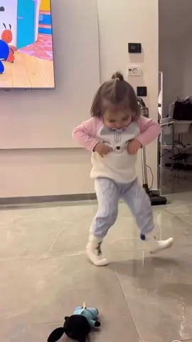 Keep it gangster🤘 #snoopdogg #babydancing #gangsta 