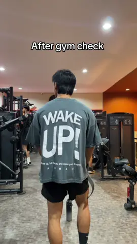 Emang dari dulu T-shirt Oversize buat gym itu ✨✅ #gym #gymrat #GymLife #tshirtoversize #enjoy 