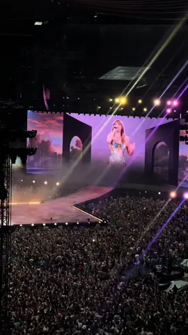 Taylor Swift Performing Cruel Summer in Amsterdam at The Eras Tour #taylorswift #theerastour #cruelsummer #swifttok #concerts 