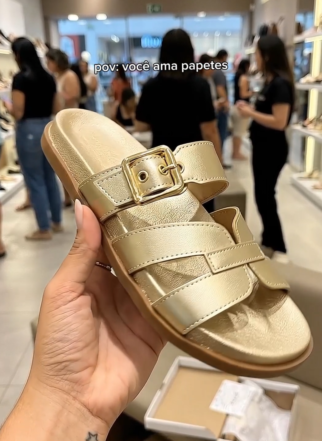 e ainda baratinha #papete #calçados #sandalia #comprinhas 
