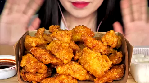 ASMR Honey Boneless Fried Chicken 교촌 허니순살치킨 리얼사운드 먹방 Crunchy EATING SOUNDS NO TALKING MUKBANG