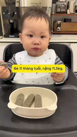 🥰 Bánh hấp mè đen táo đỏ – “siêu thực phẩm” cho bé yêu cao lớn! 🖤 Công thức không bột, mềm mịn tan ngay, bé chưa có răng vẫn măm cực ghiền. #andam #monngonchobe #banhmedentado #dinhduongchobe #mebimsua  