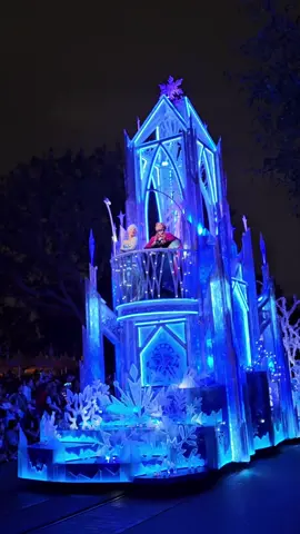 Disneyland Frozen #disney #disneyland #usa #fyp #frozen 