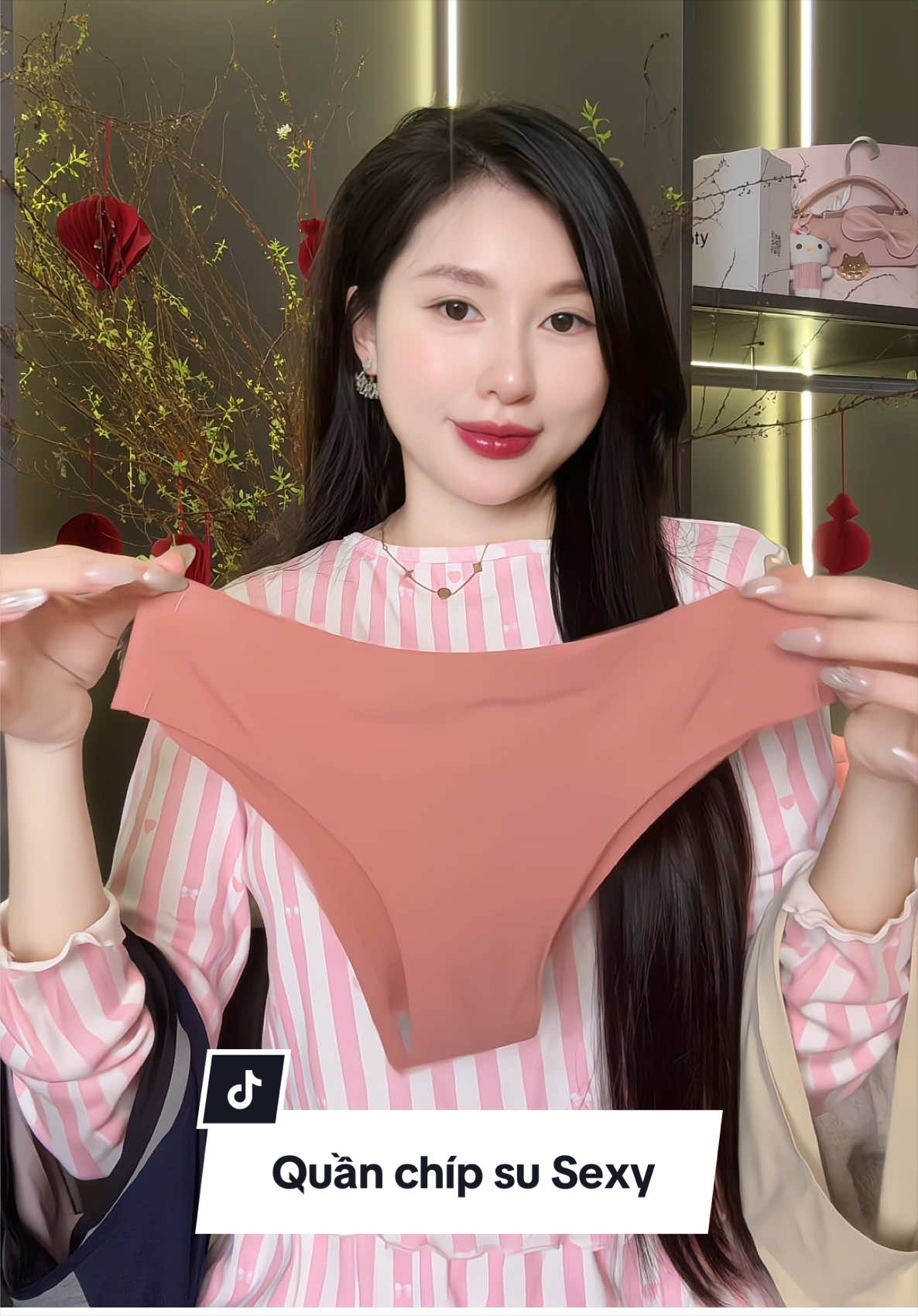Fomr đẹp xỉu lun í 😍 #haianhxinh #quanchipsu #noiynu 