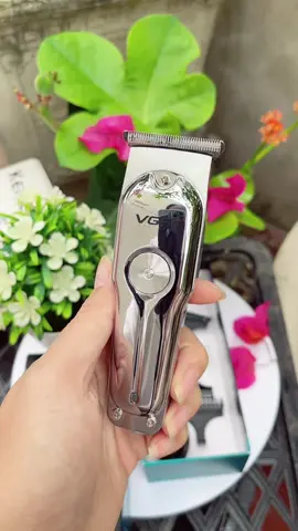 Tông đơ cắt tóc chấn viền VGR#tongdocattocchobe #tongdocattocgiadinh #tongdotialongchomeo #tongdocattocchuyennghiep  @BinShop 