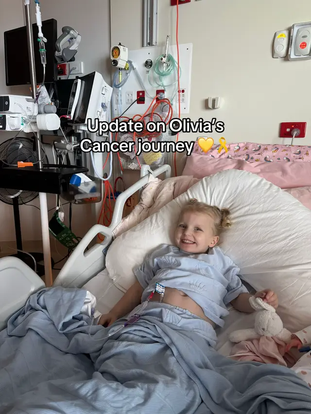 Watching her go through this and still smile amazes me every day. So proud of you Livy 💛 #wilmstumor #wilmstumorawareness #cancer #childhoodcancer #childhoodcancerawareness