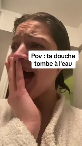 Quand tu te lave les cheveux  #pov #mdr #drolevideo #douche #humour 