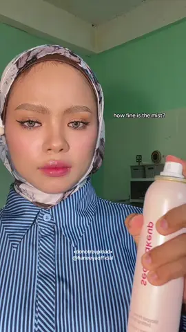 Ultra fine. Other than L'real, I've been also using this setting spray from @Sea Makeup Philippines for 3months in a row for my clients 🥰 #settingspray #seamakeup #makeup 