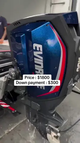 🚤 Evinrude E-TEC G2 300HP Very strong engine 💪 Low hours ✔️ Direct Injection 2-Stroke Power trim & tilt Ready to run 💯 #Evinrude #2stroke #marine #engine #300hp 